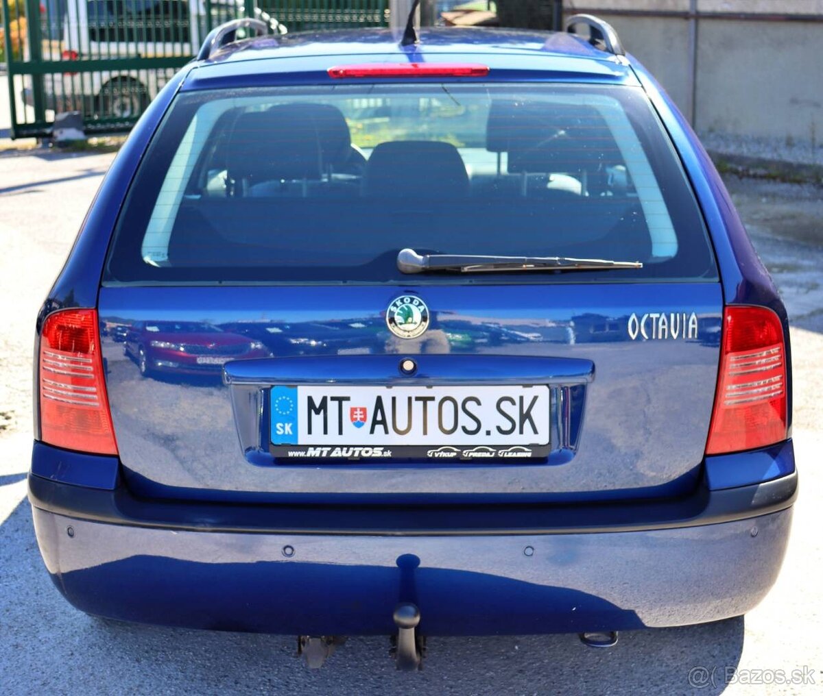 Škoda Octavia Combi 1.6i TOUR - 9