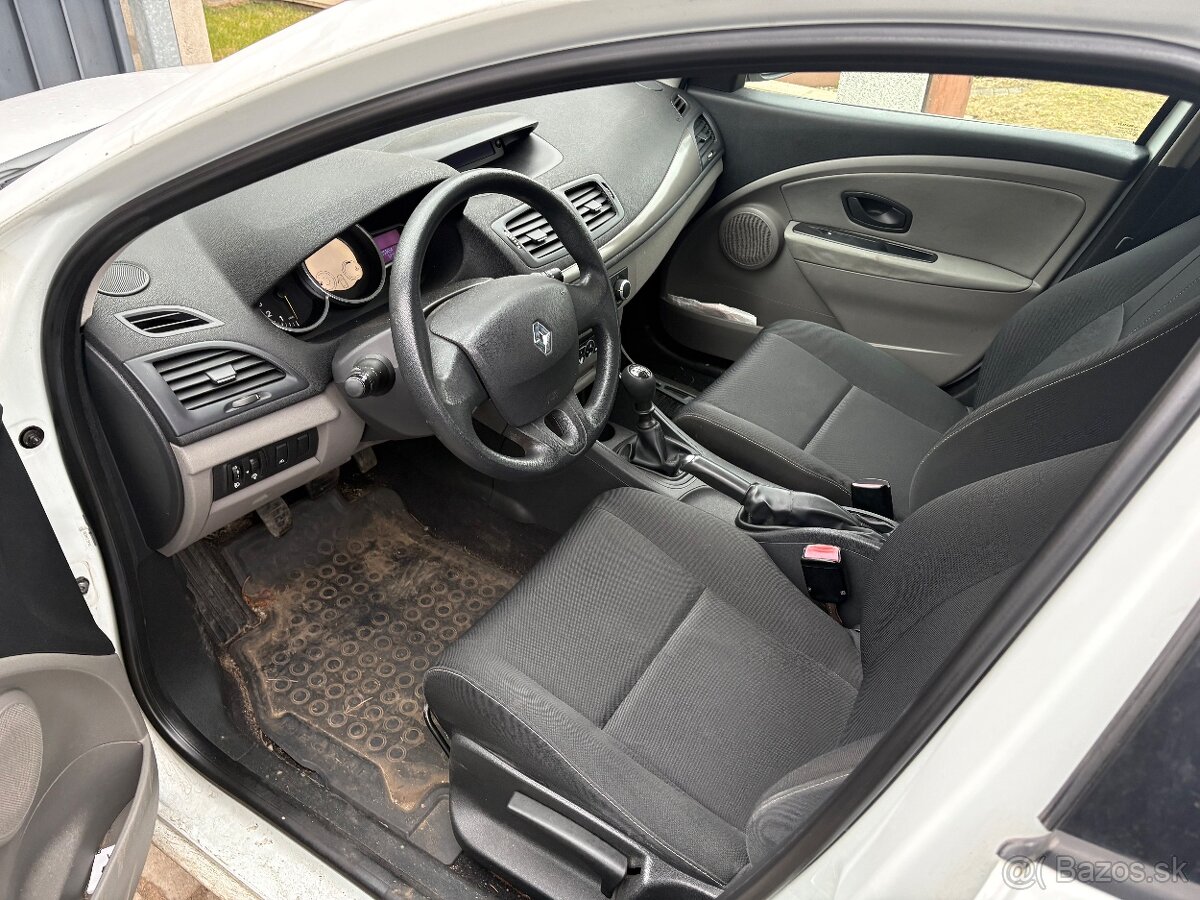 Renault Megane 3 - 9