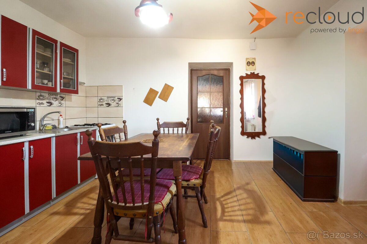 Rodinný dom v obci Starý Hrádok blízko Levic - 9