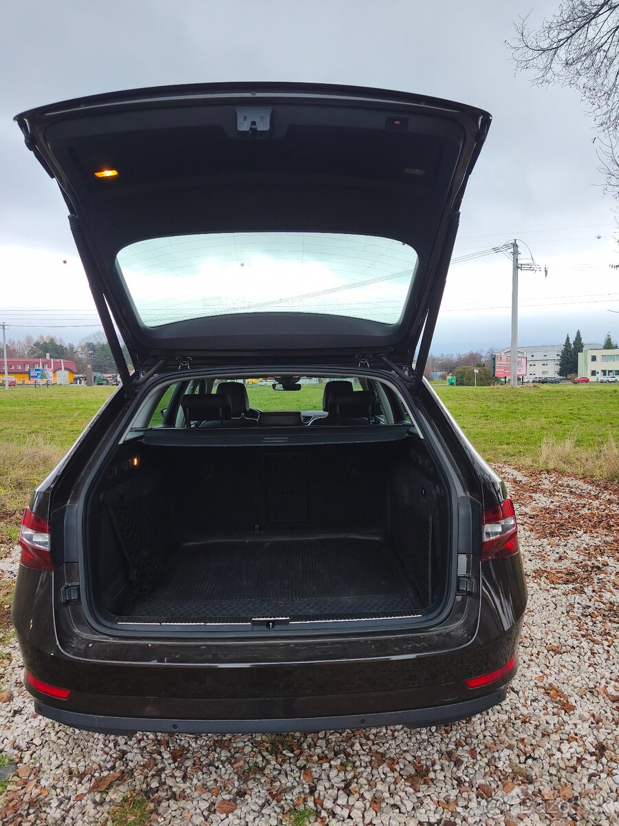 Škoda Superb combi 4x4 DSG 140kw r.v.6/2016 - 9