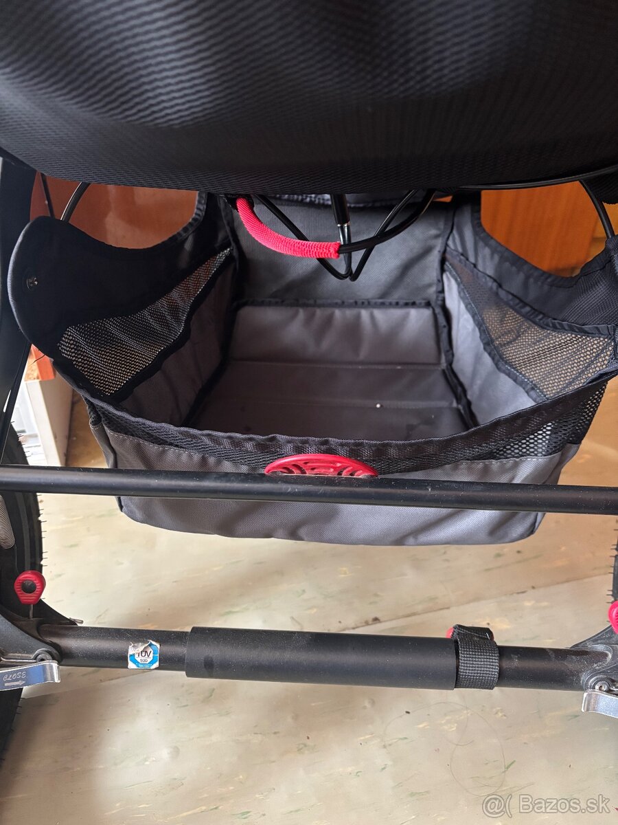 Kocik Britax BOB revolution pro - 9