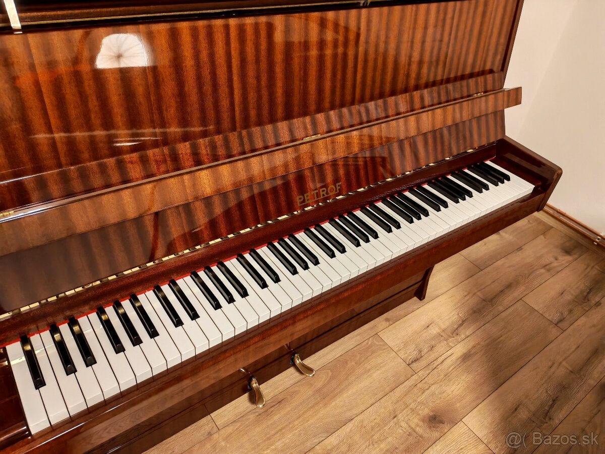 Petrof zlatá Česká kvalita dovoz celá SR - 9