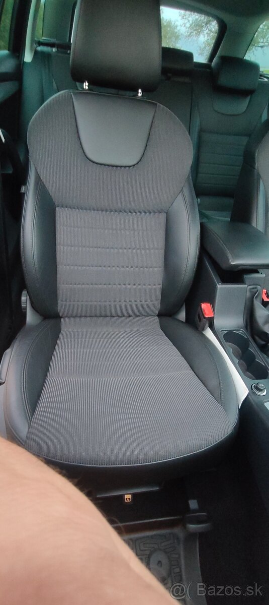 Škoda Octavia 3 combi 2,0TDI 110kw DSG - 9