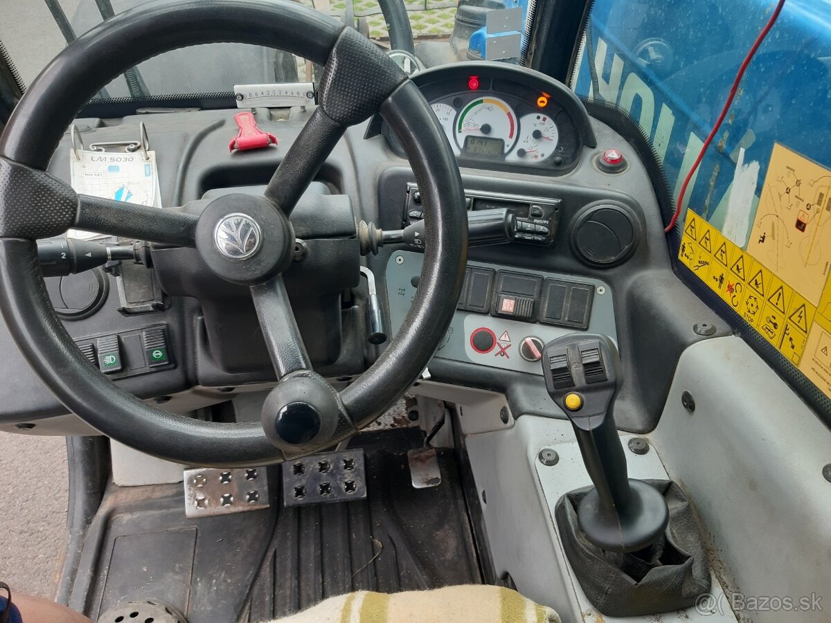 Teleskopický manipulátor New Holland LM 5030 - 9