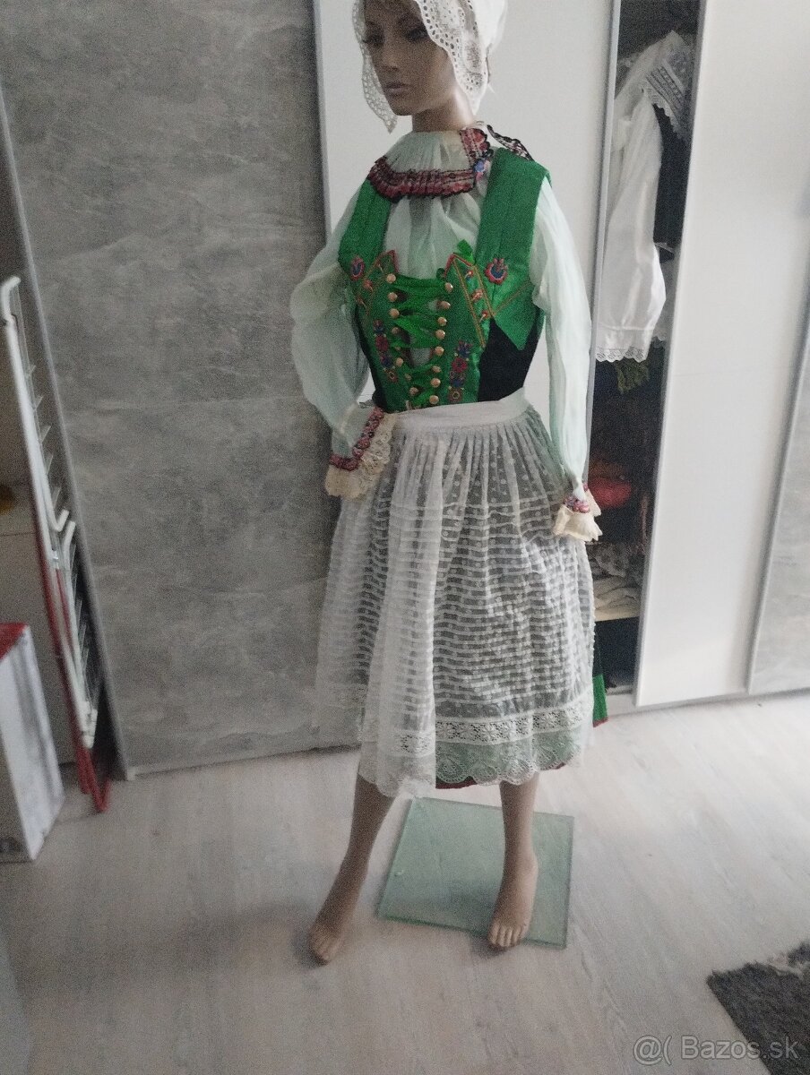 Svadobný kroj Zahoracky - 9