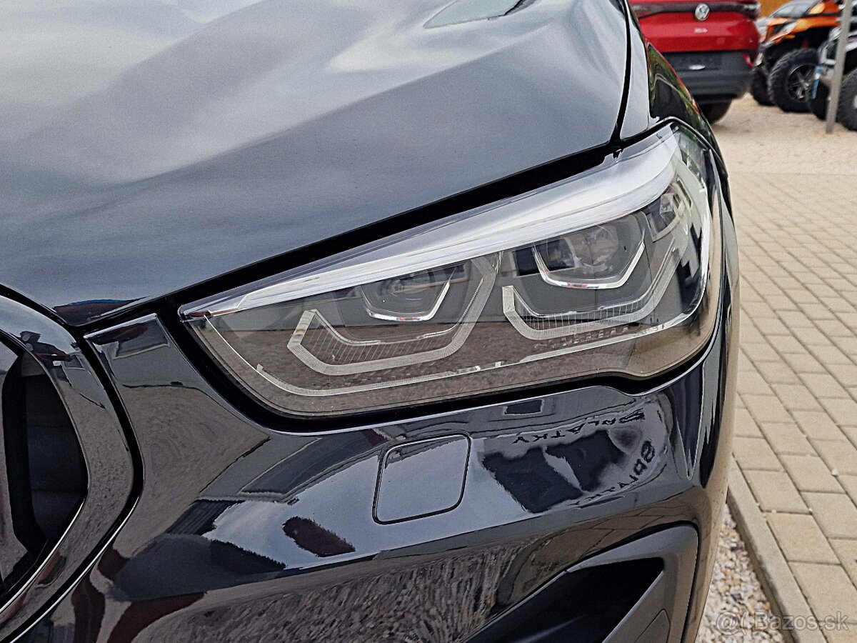 BMW X1 SDRIVE 18D A/T - 9