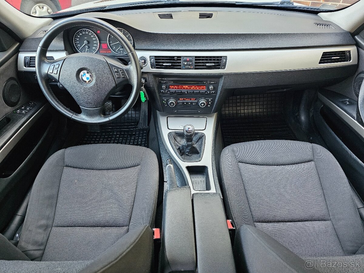 BMW 320i touring e91 - 9