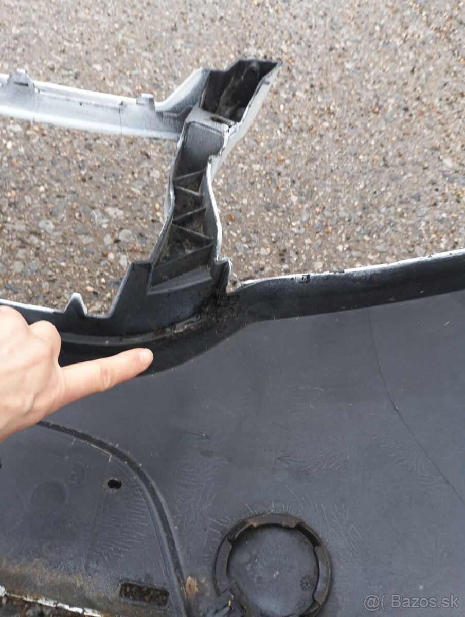 Predný nárazník Dacia Logan - 9