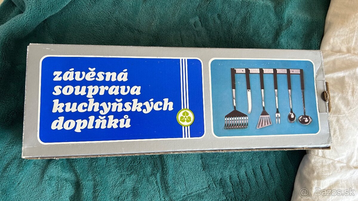 Závesná súprava kuchynských doplnkov ČSSR 1989 - 9