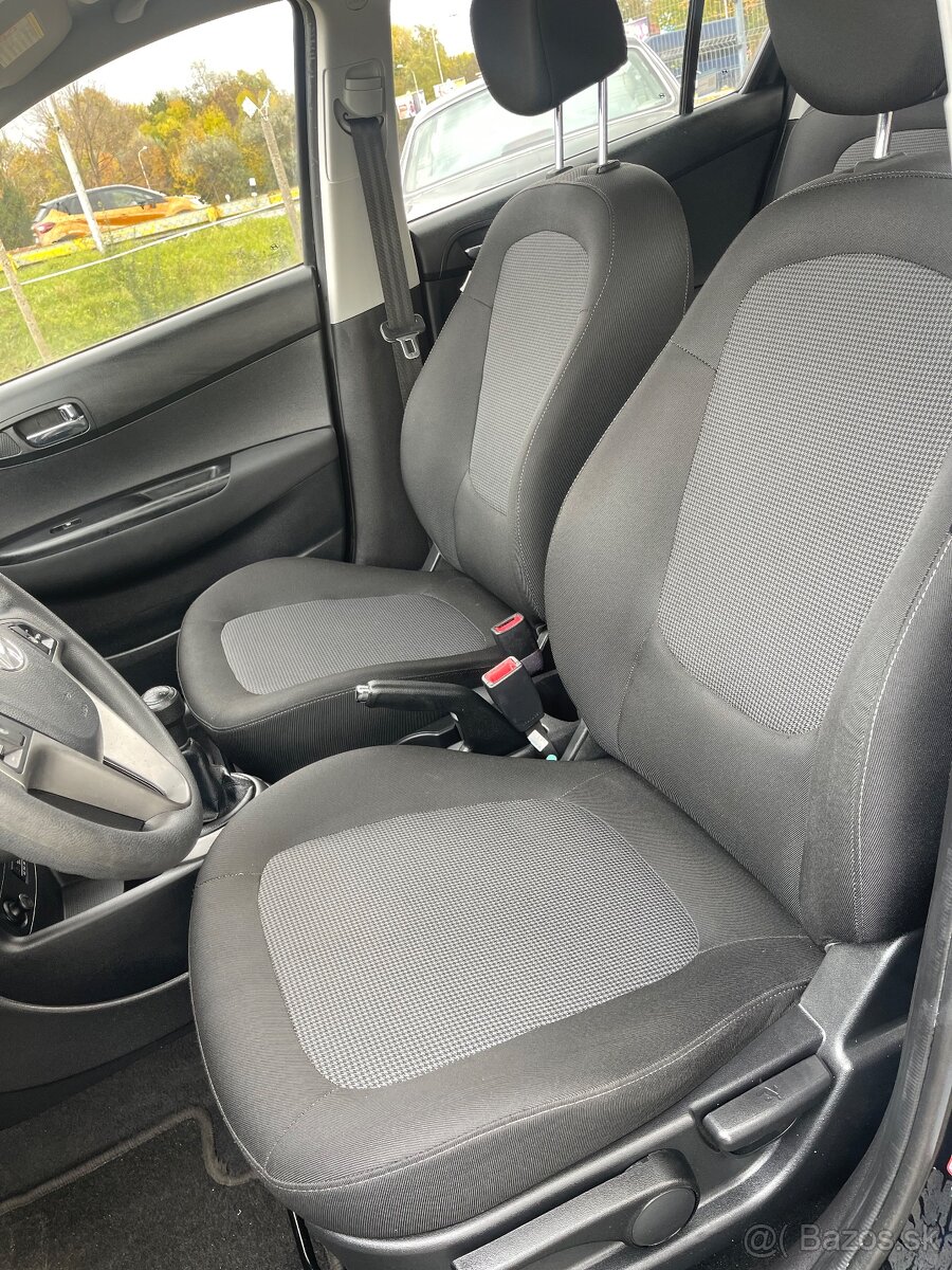 Hyundai i20 66400 km - 9