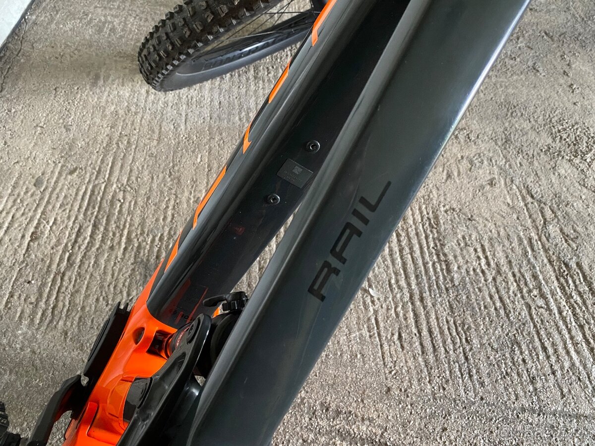 Trek Rail 9.8 XT Project One - 9