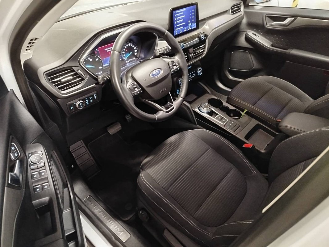 Ford Kuga 2.5 Duratec PHEV 225k Titanium CVT - 9