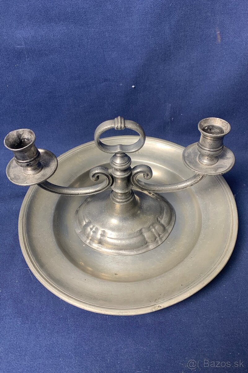 Starozitny kovový svietnik a tanier - 9