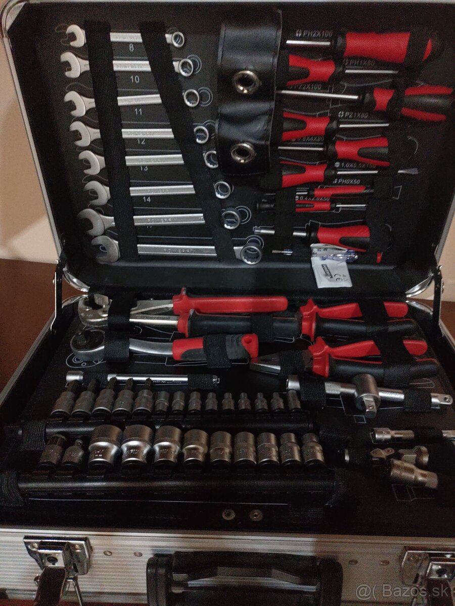 Kompletná sada náradia Cr-V v kufri 162 dielov 1257452 - 9