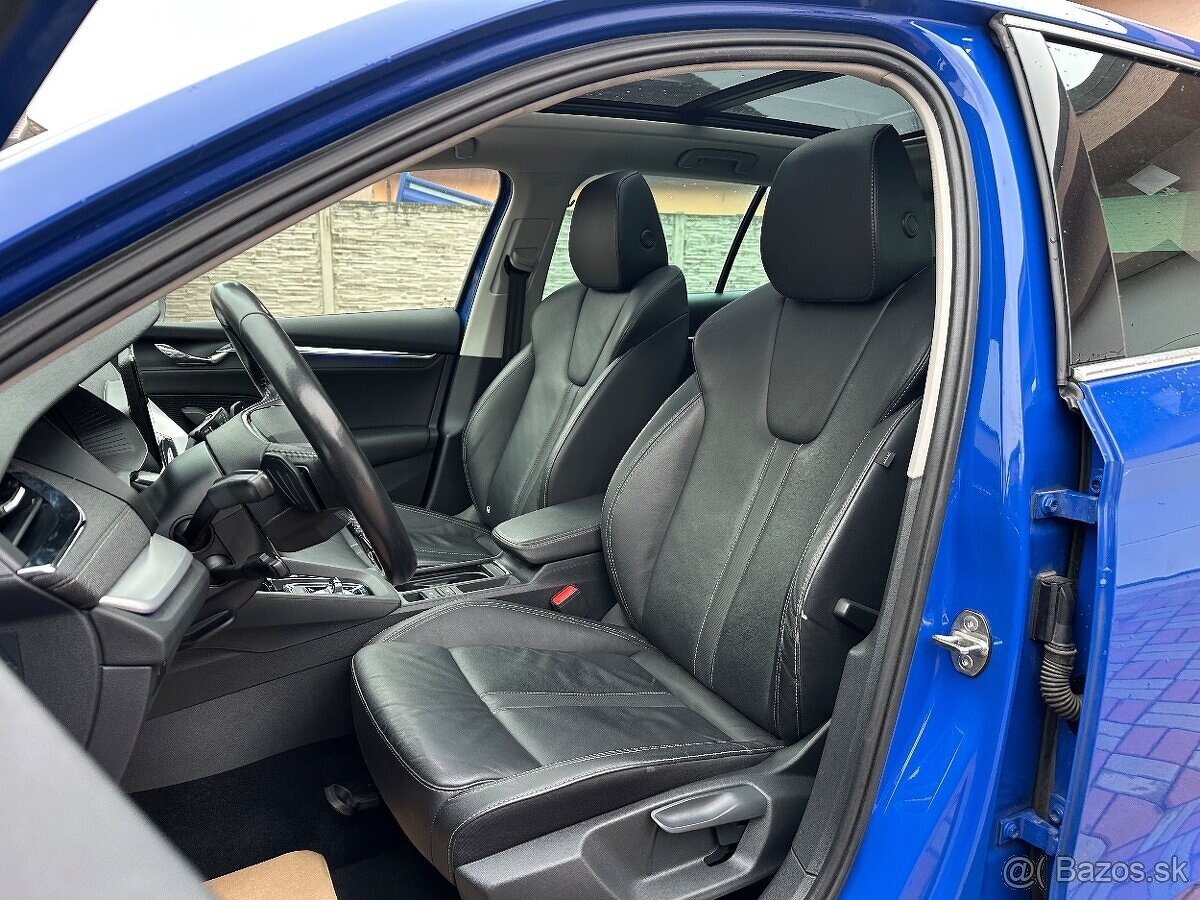 Škoda Octavia IV Combi 1.5TSI G-TEC (Benzín - CNG) - 9