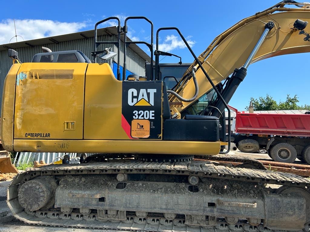 Predam Caterpillar 320 EL - 9