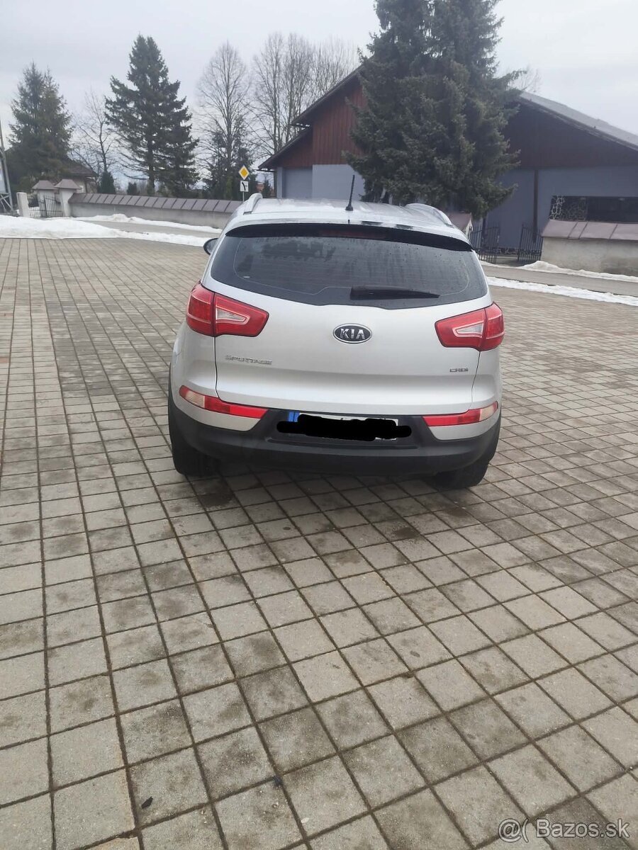 Kia sportage 1.7crdi rv2012 - 9