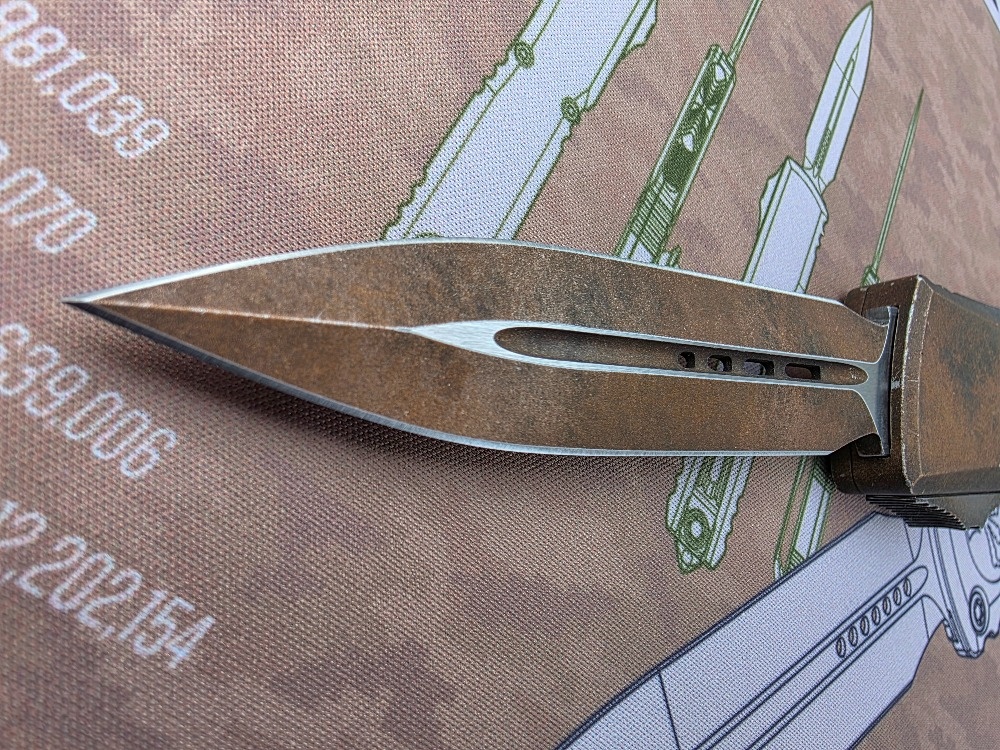 Microtech Combat Troodon Gen III Plague Outbreak - 9