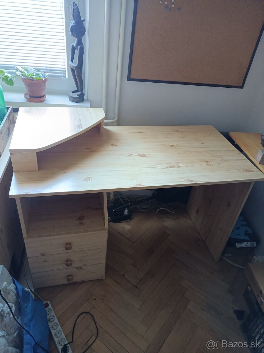 Kancelársky stôl - 9
