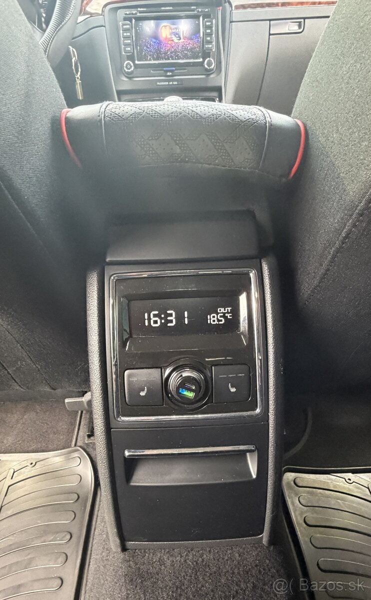 Škoda Superb Combi - 9