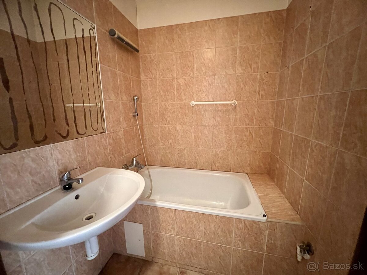 - REZERVOVANÉ - NA PREDAJ 2 IZBOVÝ BYT | Národná Trieda | Ko - 9