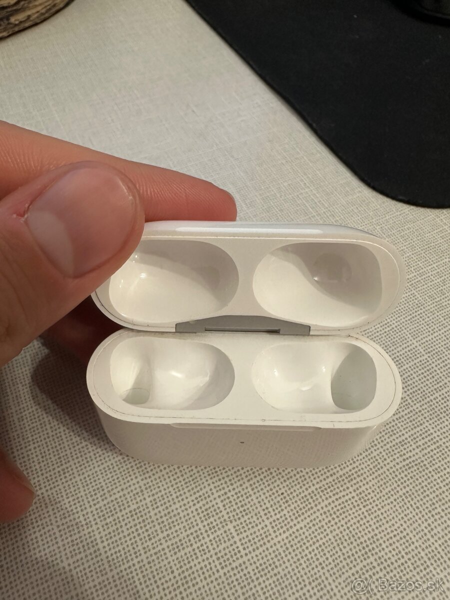 Slúchadka-Apple AirPods 2.Generácie - 9