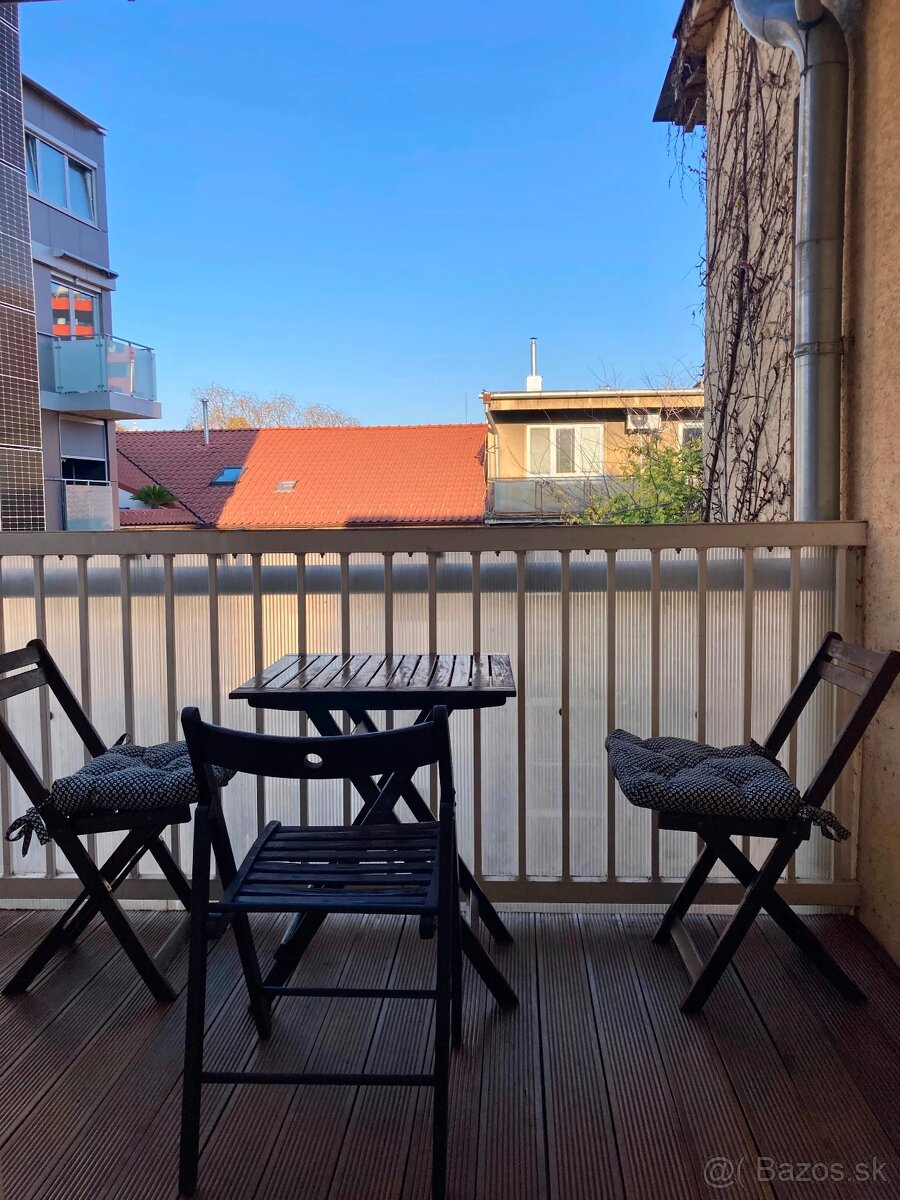 Realitný kancelária REALADR s.r.o. - 9