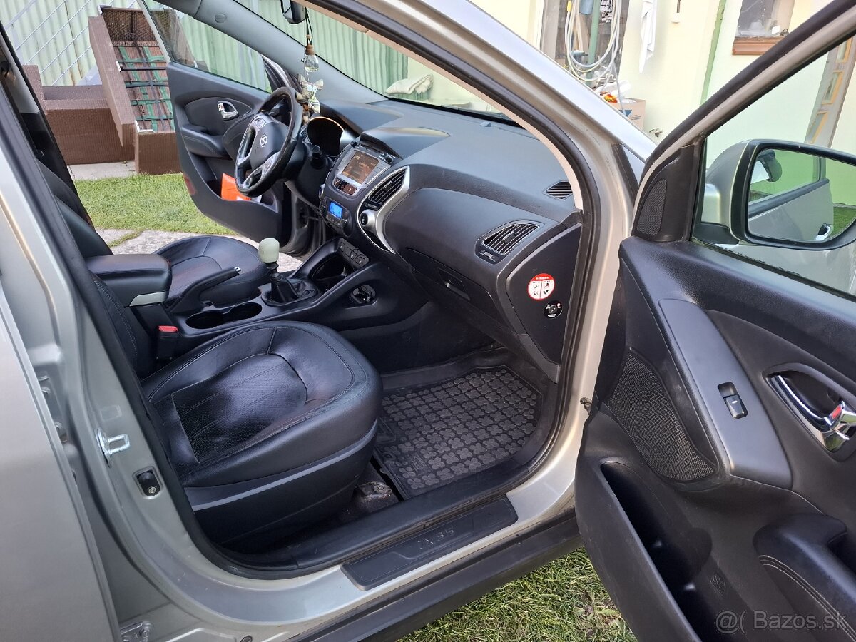 Hyundai ix35 2.0 CRDi VGT Premium 4x4 - 9