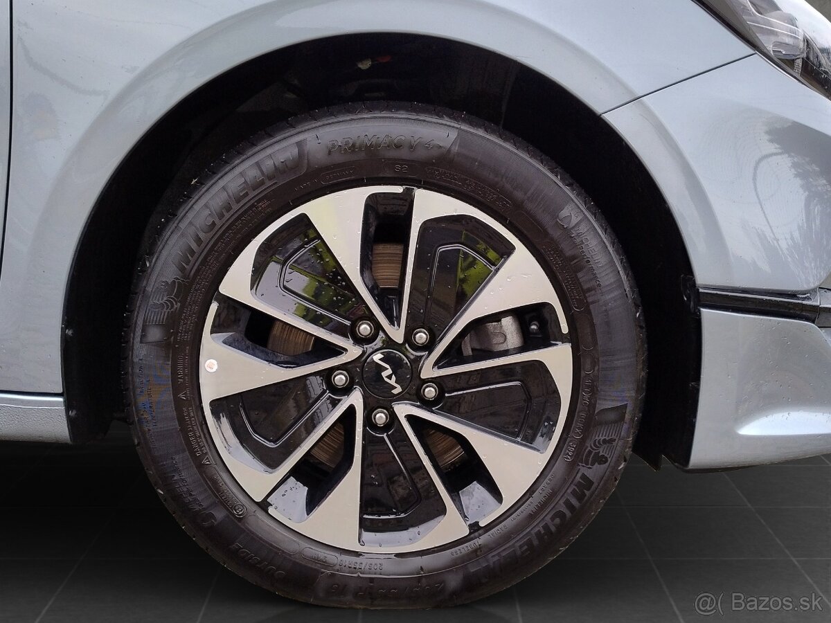 Kia Ceed SW 1.5 T-GDi M6 GOLD - 9