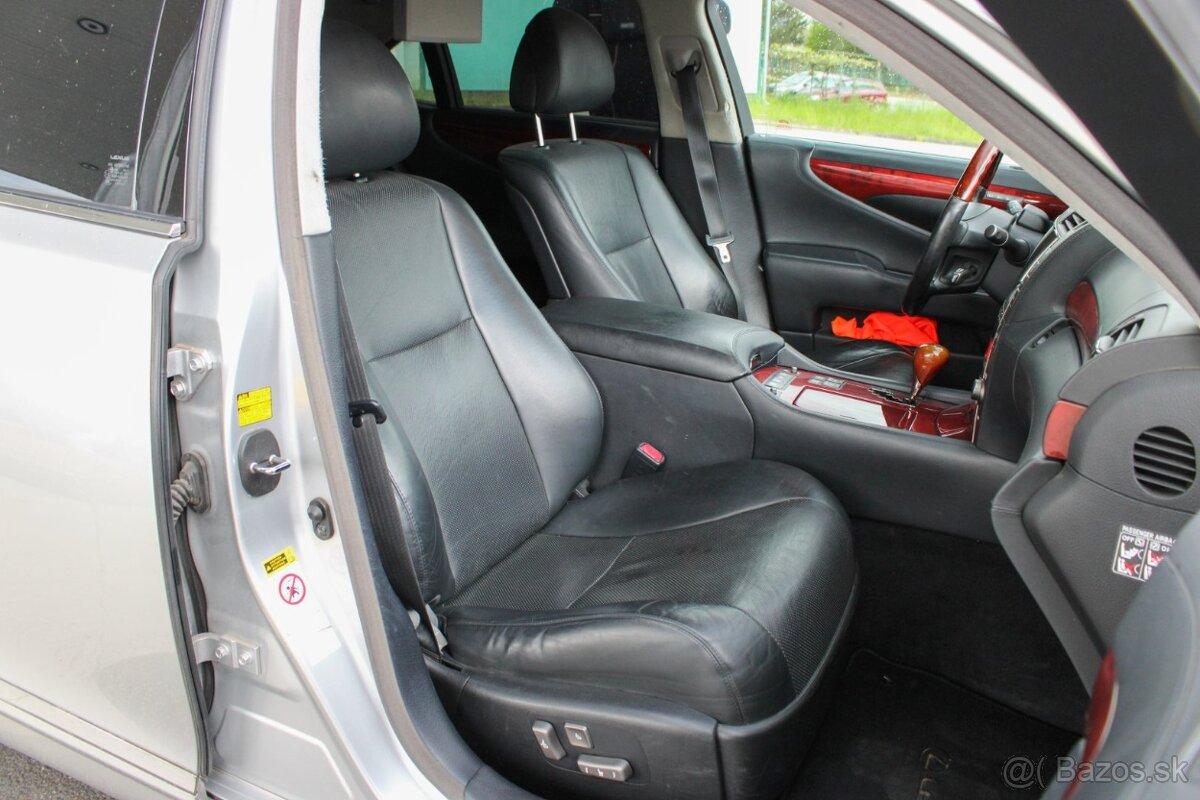 Lexus LS 600h 5.0 V8 Hybrid - 9