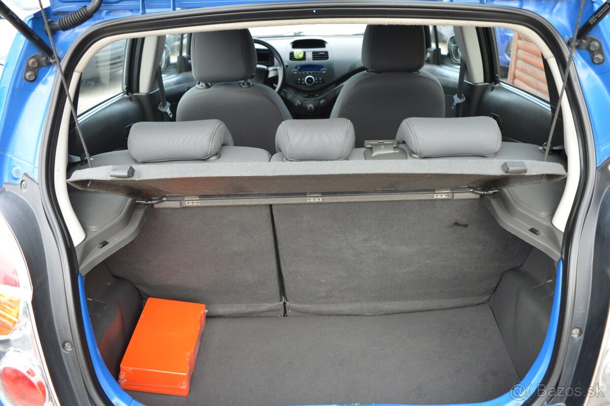 SPARK 1,0 16V 50kW M5 benzín rok 2011 - 9