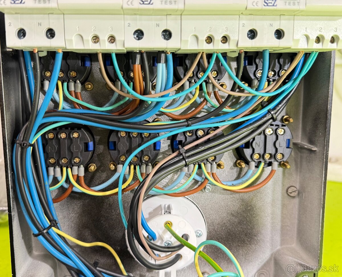 SEZ Power distribution - 9