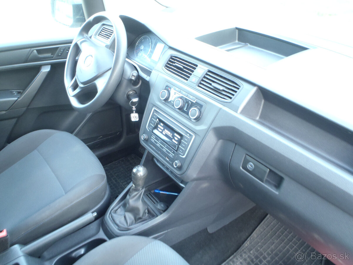 Predam Volkswagen Caddy rok 2016 2,0 TDI 75kw - 9