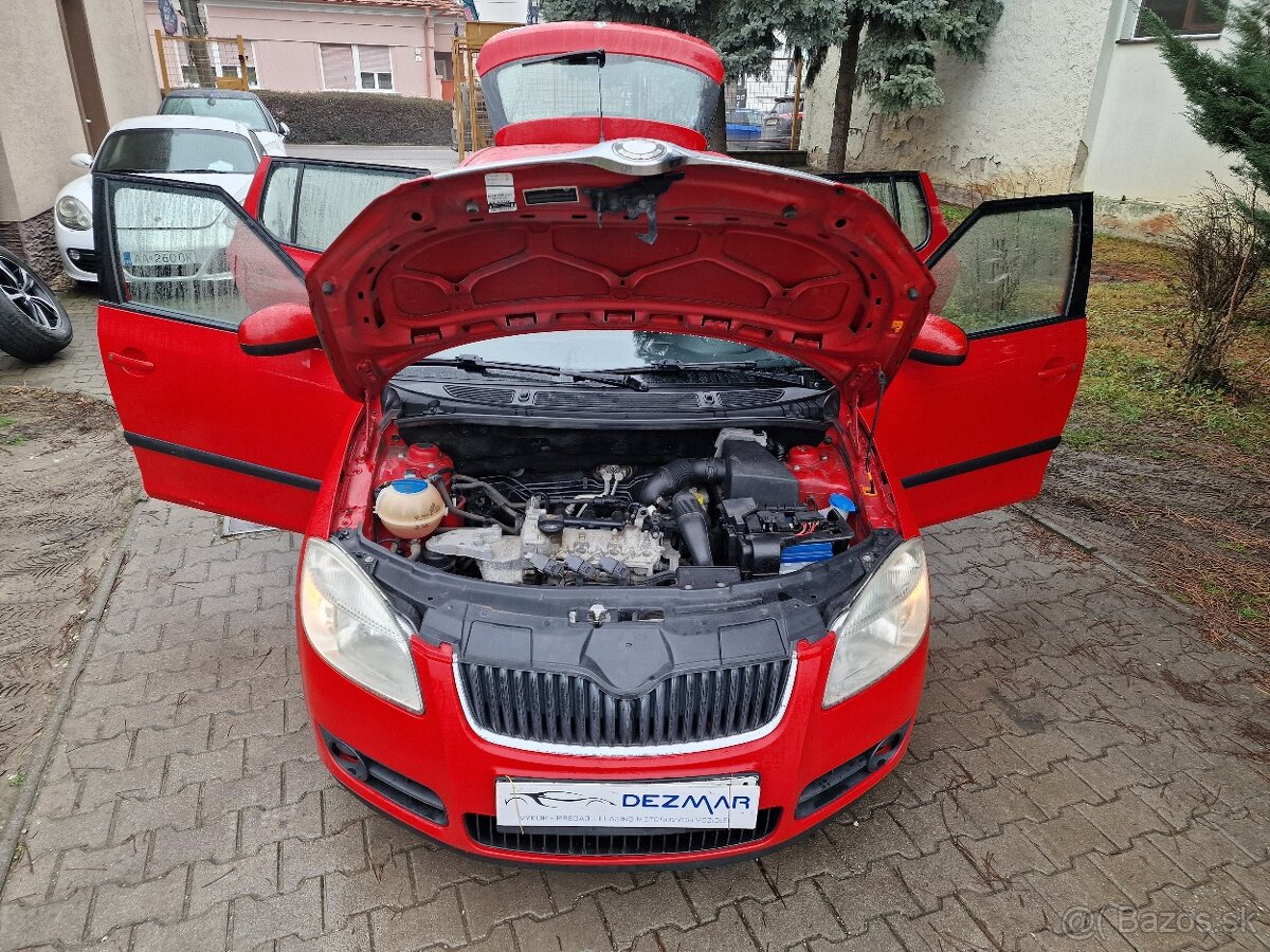 Škoda Fabia II 1.2 HTP 60k Ambiente ICE M5 (benzín) - 9