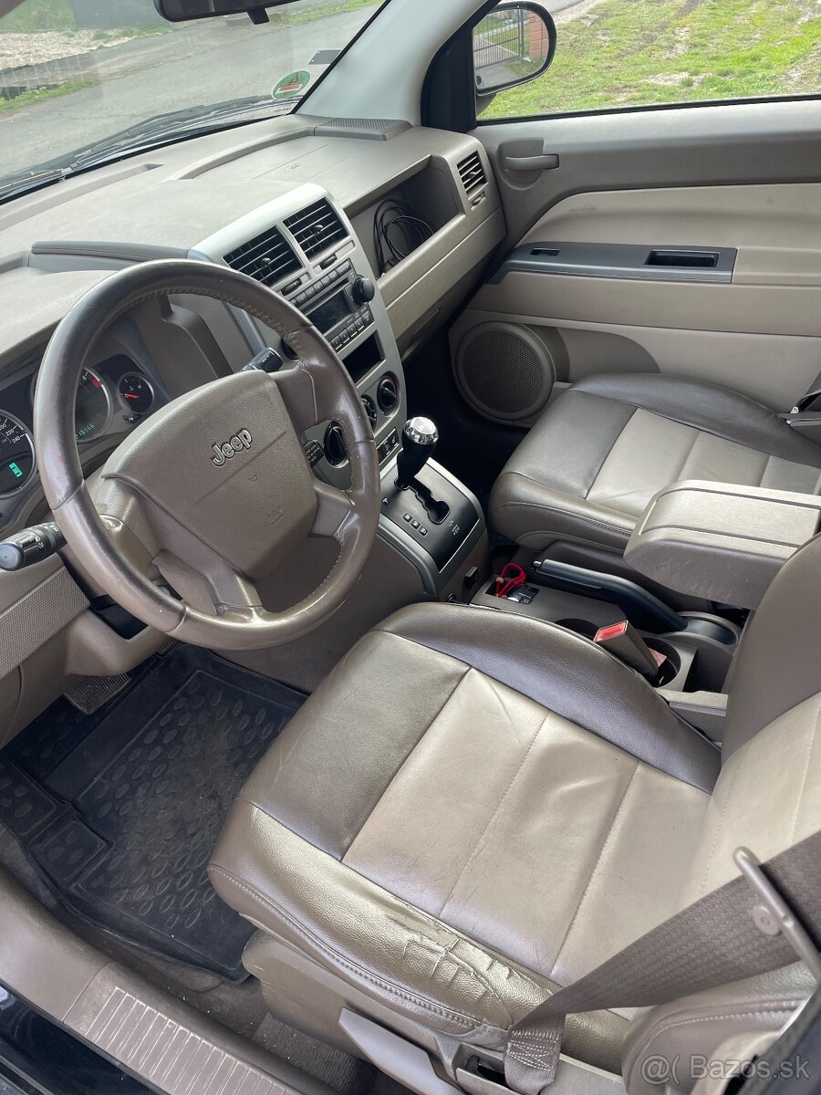 Predam jeep 2.4 benzín LPG 4x4 - 9