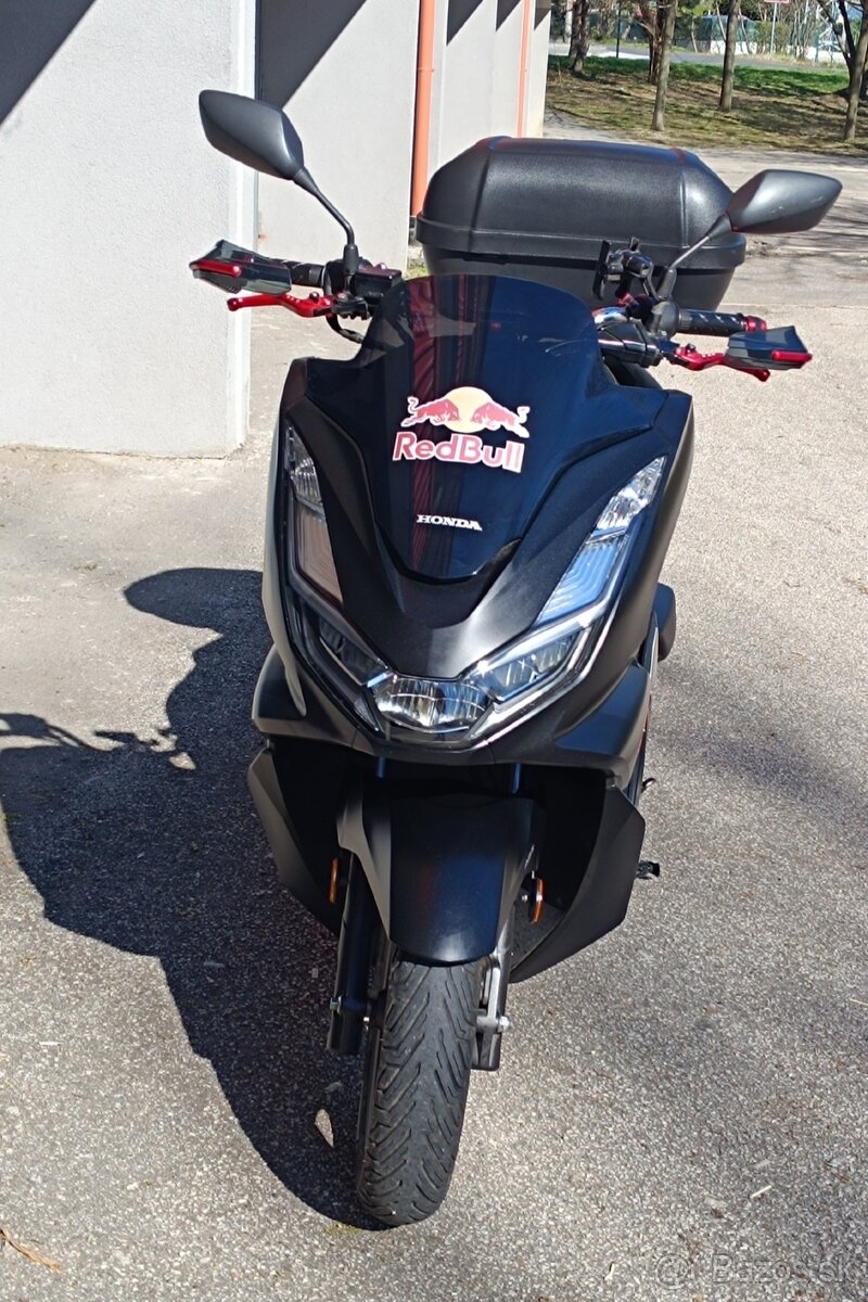 Predám Hondu PCX 125 - 9