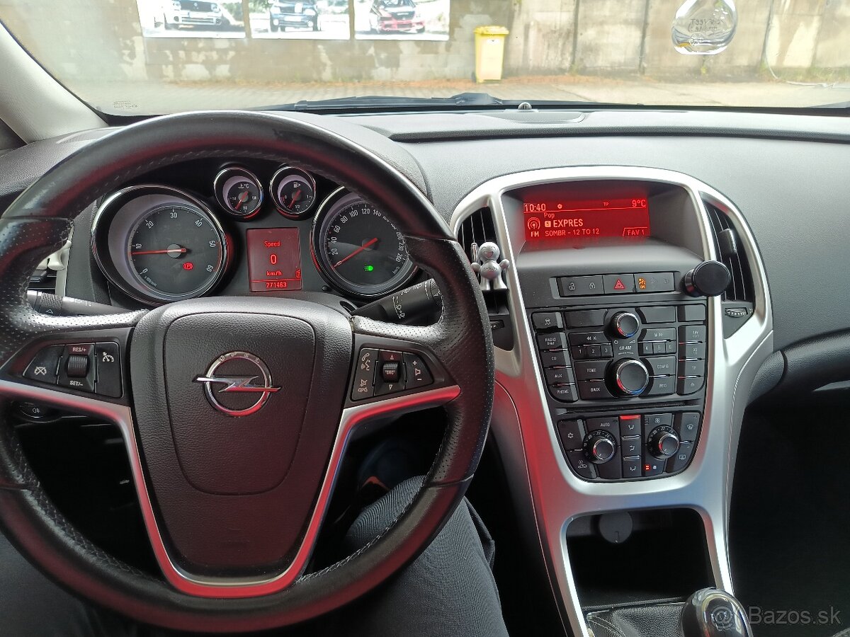 Opel Astra J 1,7CDTi - 9