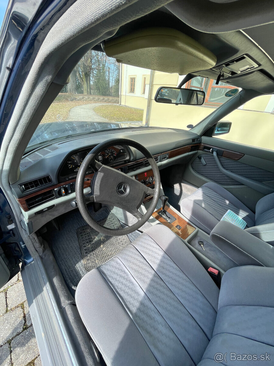 Mercedes 126 - 9