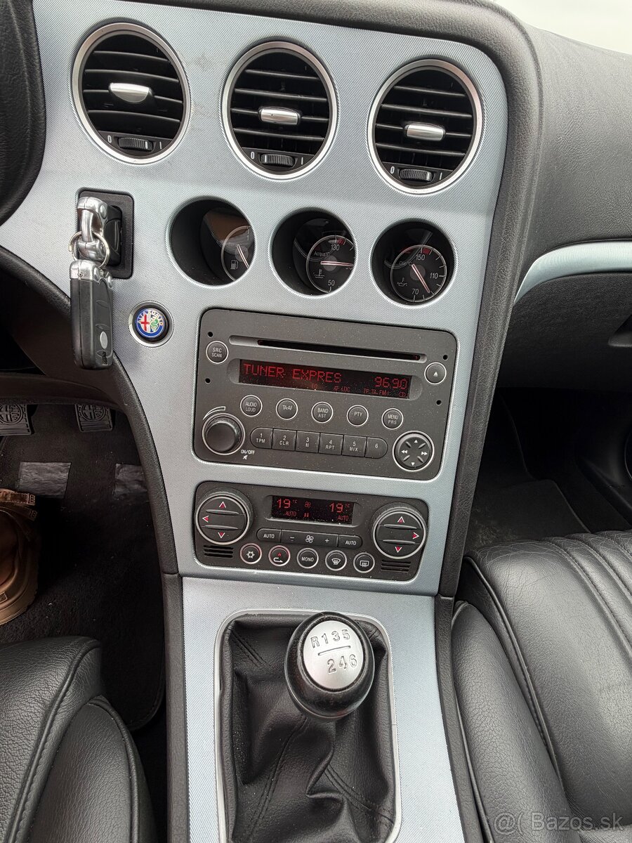 Alfa Romeo 2.2 - 9