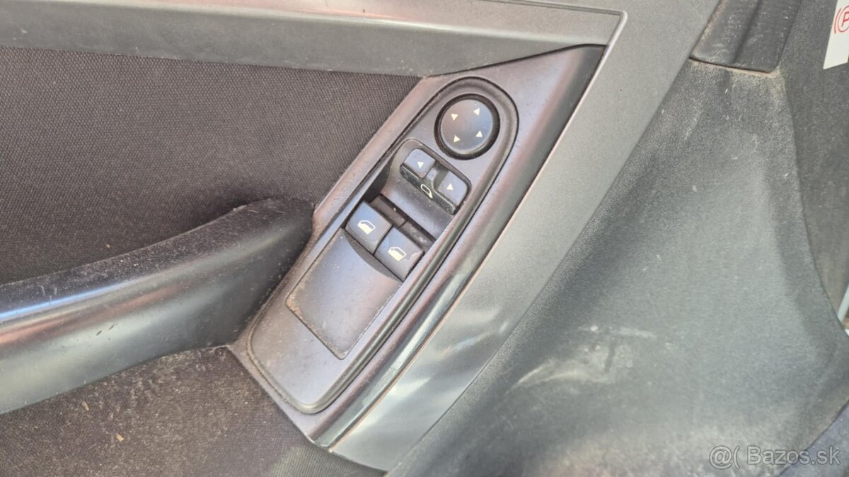 Citroen C4 Picasso 1,6HDI 82kw kód motora: 9HR - 9