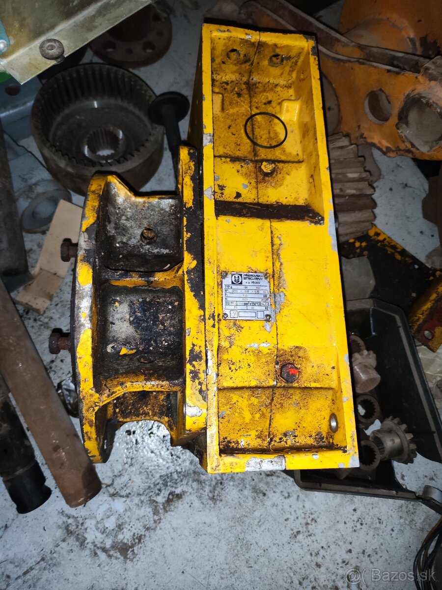 Rôzne Náhradné diely - 9