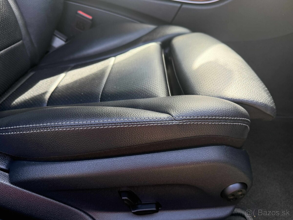 Mercedes-Benz C trieda Sedan Mercedes 200 d A/T - 9