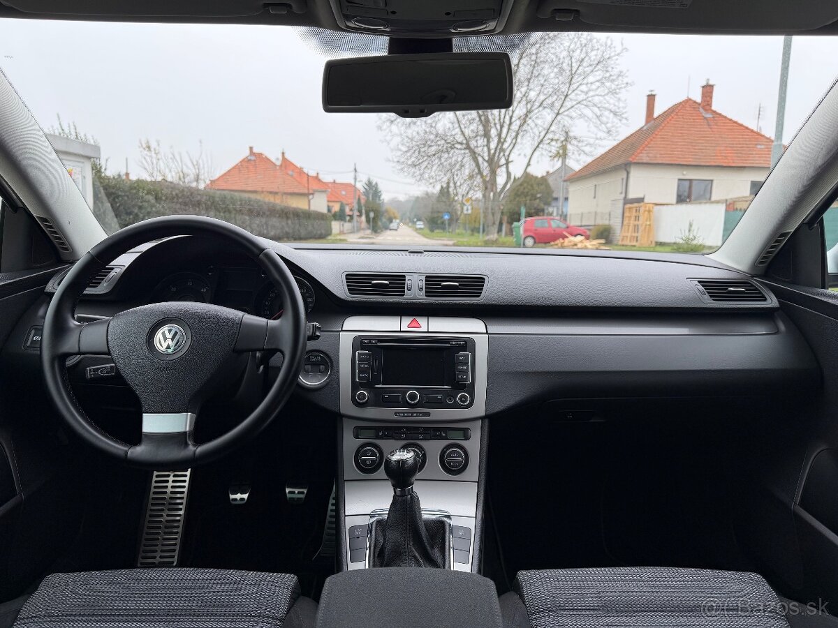 Volkswagen Passat 2.0 TDI Highline - 9