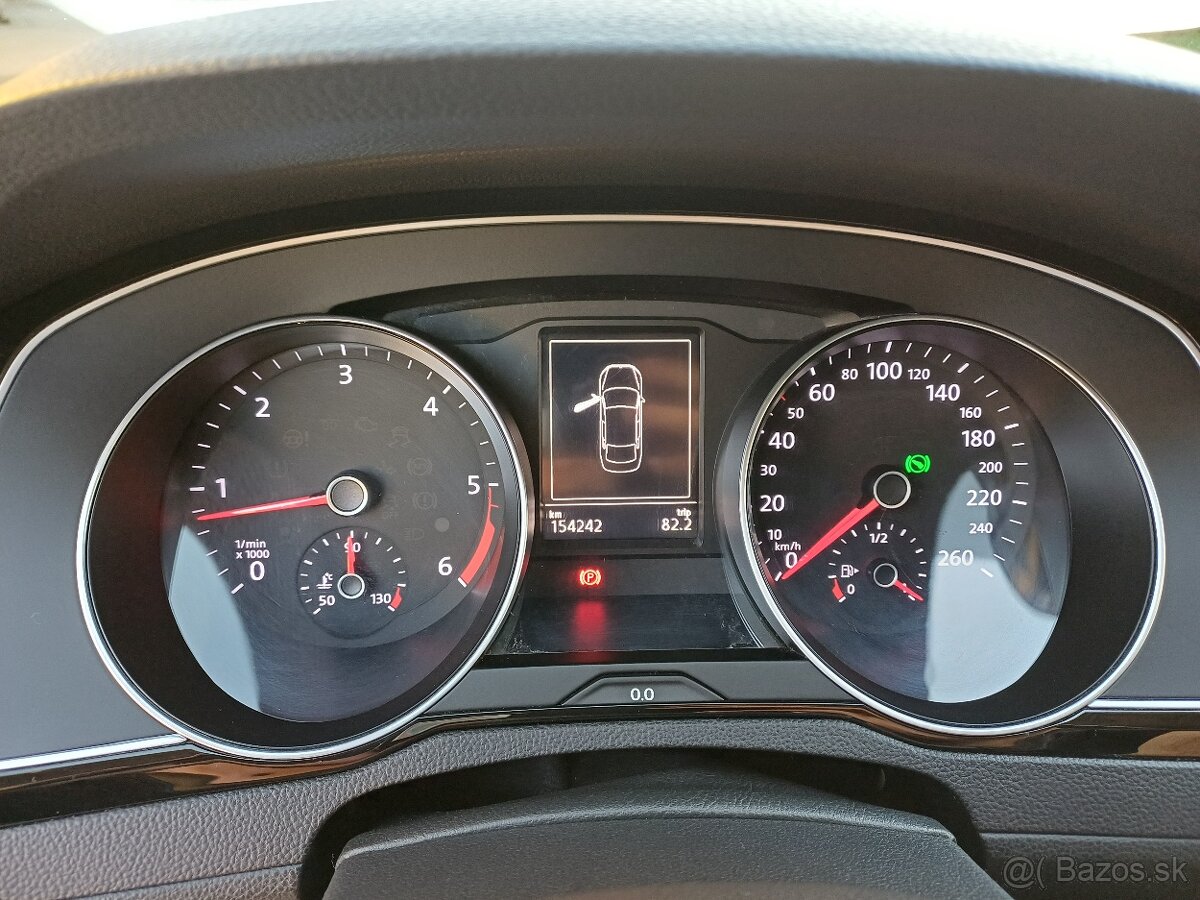 Volkswagen Passat 2.0 TDI BMT Comfortline DSG - 9