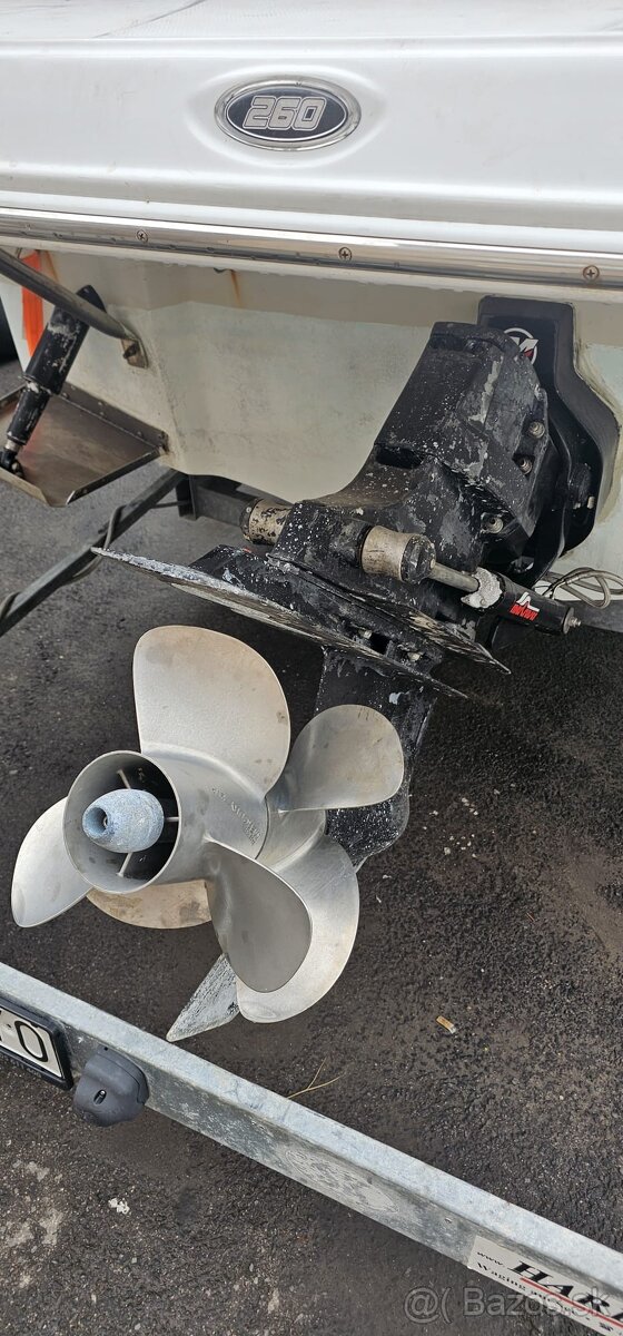 CROWLINE 260CR 5,7V8 - 9