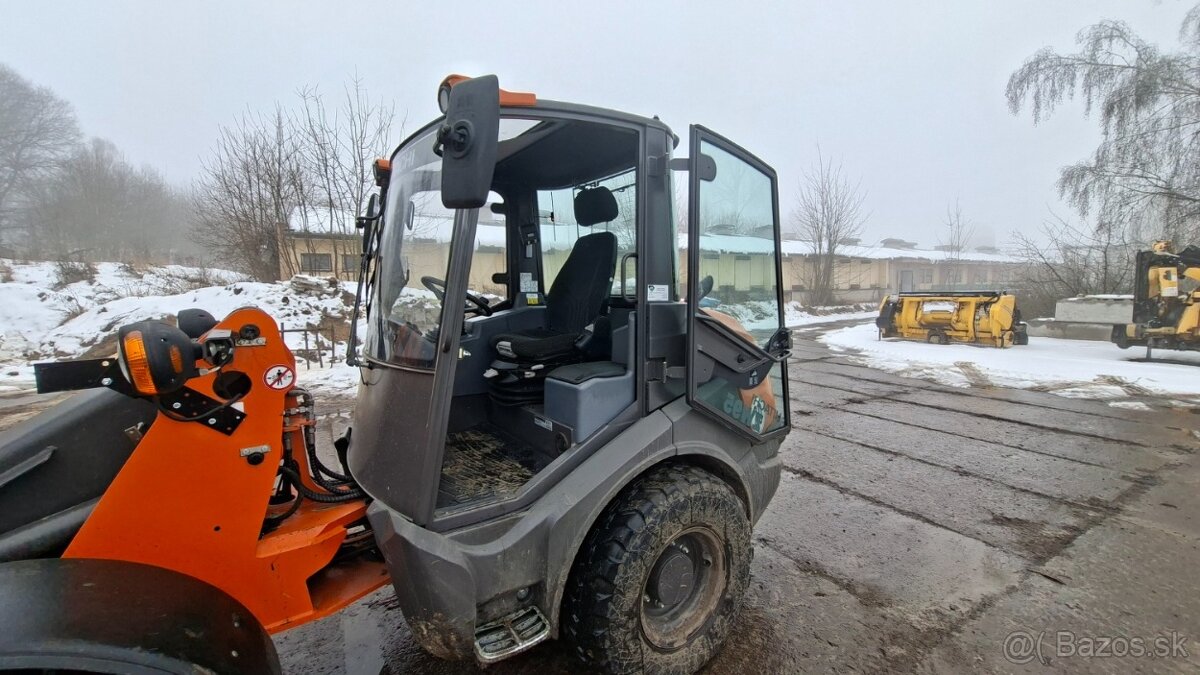 HITACHI ZW95-6C 4X4 - 9