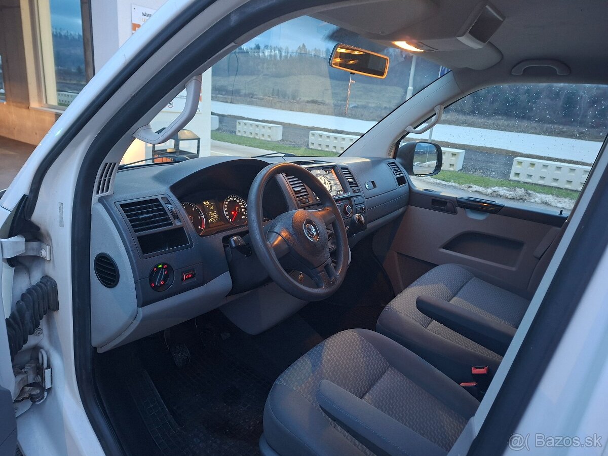 VW T5.1 Transporter - 9