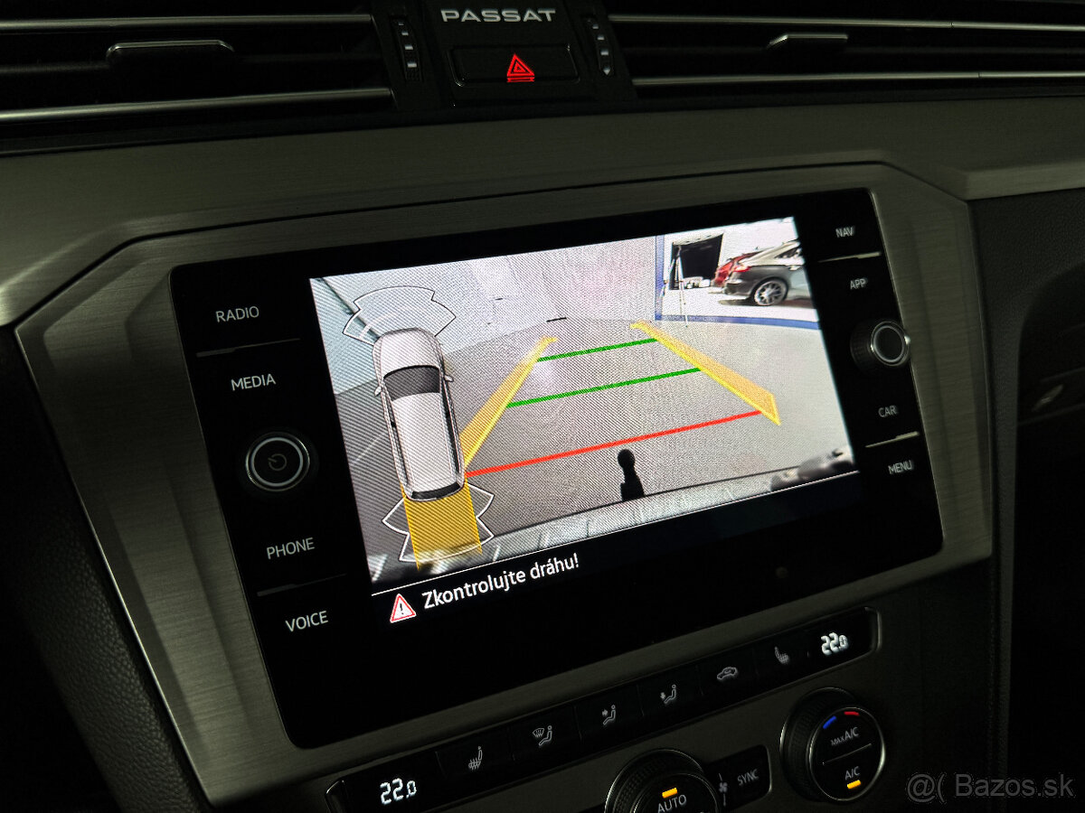 Volkswagen Passat 2.0TDi DSG 110kW Kamera ACC LED - 9