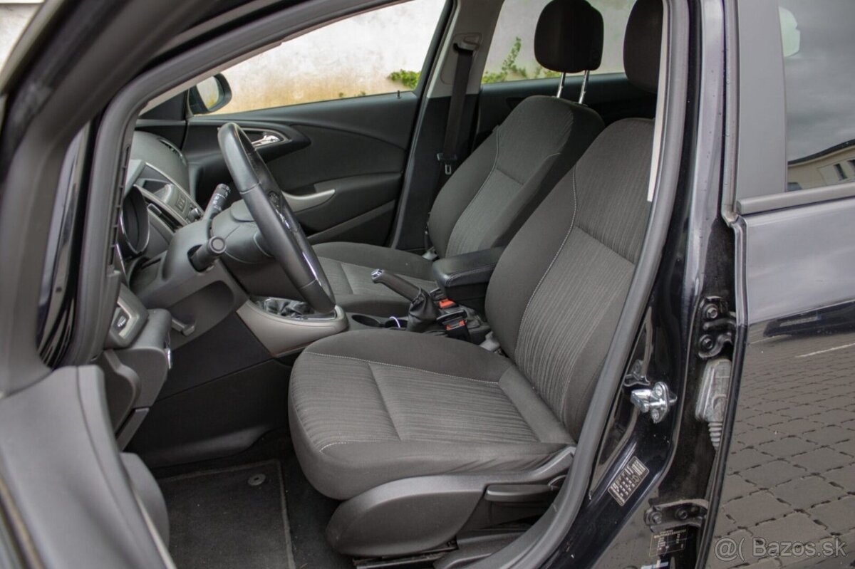 Opel Astra J 1.4 74 kW - 9