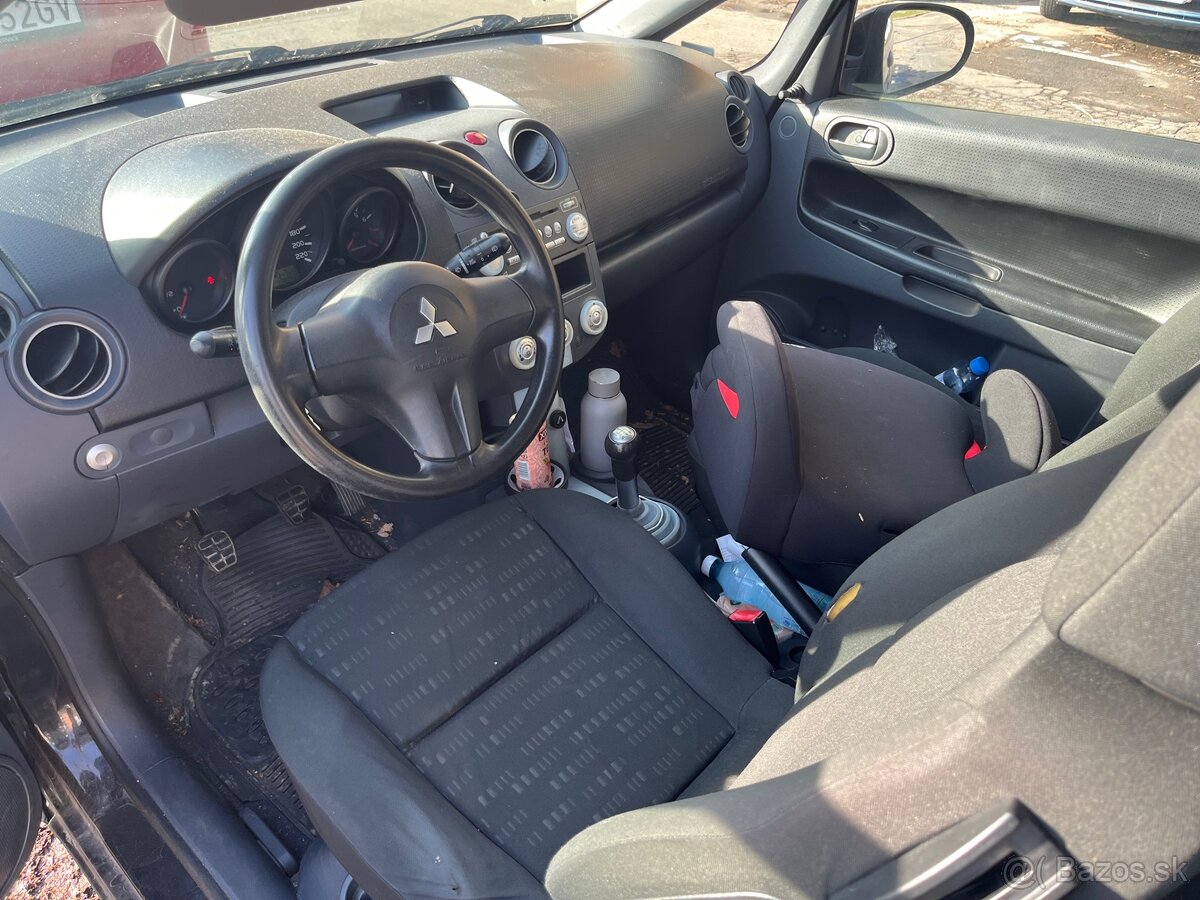 Mitsubishi Colt 3.dv - 9